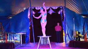 SUPER FLEXIBLE RUSSIAN GIRL // Contortion Act by Elnara