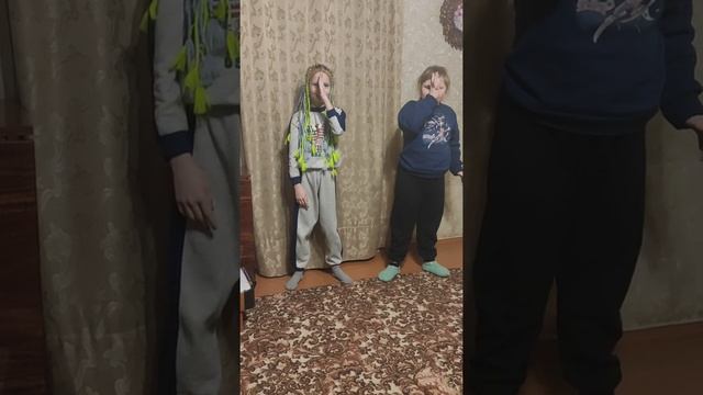 Танцуем тудым-сюдым смотреть онлайн