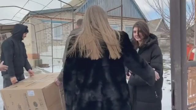 Сегодня мы доставили стиральную машинку семье из Васильевского района, которую мы опекаем. смотреть онлайн