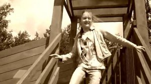 Клип на песню ,,Непохожи" .