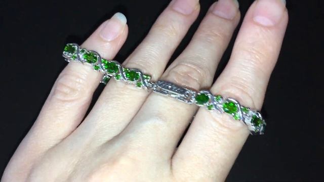 Серебряный браслет с хромдиопсидом