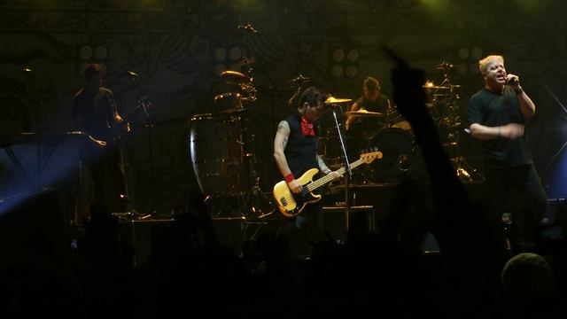 The Offspring - You're Gonna Go Far, Kid (LIVE) Santiago, Chile 14/03/2020 смотреть онлайн