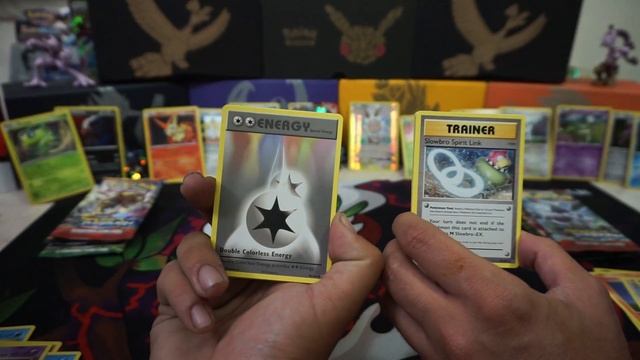 Mythical Volcanion box vs Mythical Magearna Box