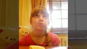 Вызов принят:банан  без рук 0.5 бутылка воды