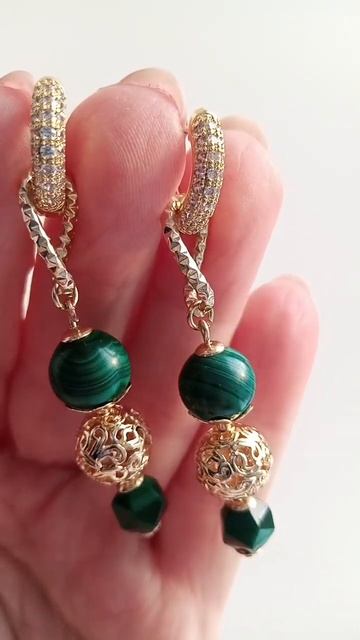 Комплект из натурального малахита и зеленого тигрового глаза. #назаказ #подарки смотреть онлайн