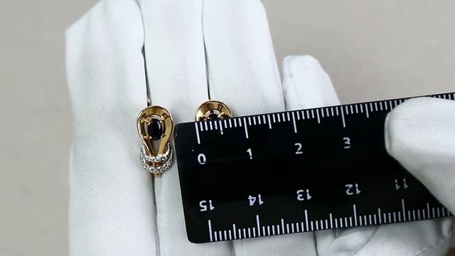 Золотые серьги КЮЗ Del'ta с бриллиантом и сапфиром DБР220069 смотреть онлайн