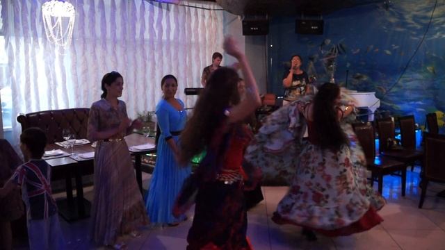 Как увидела я тебя (Цыганская дискотека) смотреть онлайн