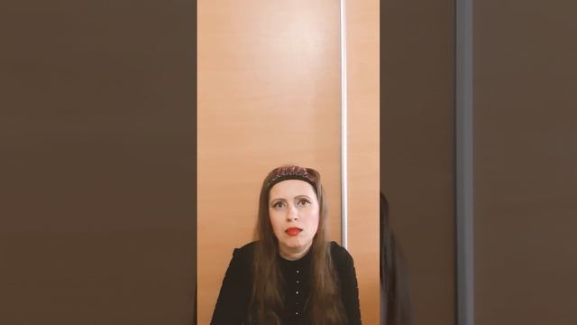    Как загаданный человек вас воспринимает? Гадание shorts гадание гаданиенакартах таро