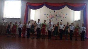 Хор Народной песни "ЗорачкI":  Гуси Прилетели (Р.Н.П), Мы жывем у Беларусi (неизв. автор)