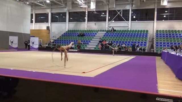 Magdalēna Treiliha un Jelizaveta Vinogrādova hoop 2007 g Ziemas grācija 2017 Salaspils смотреть онлайн