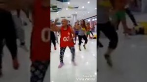 Бабушка  танцует