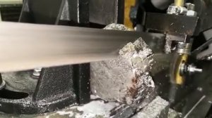 Распил метеорита Муонионалуста для создания украшений из метеорита