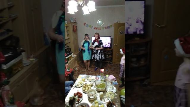 Новый год 2019 смотреть онлайн