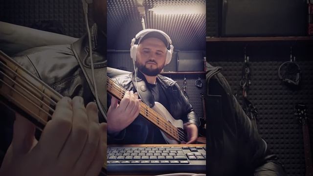 Level 42-Love games Bass cover 🎸 смотреть онлайн