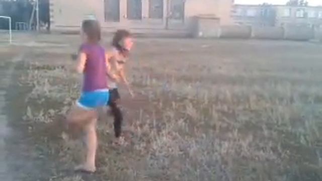 Девчёнки жгут по полной смотреть онлайн