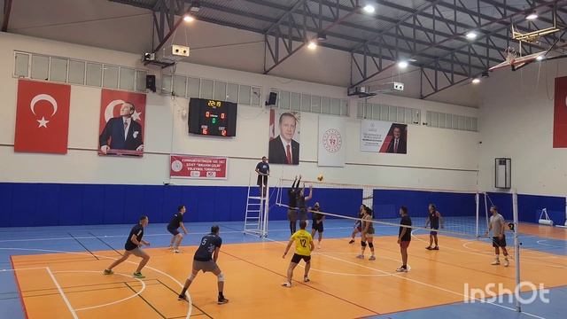 ПРИЕХАЛИ В КЕМЕР НА ВОЛЕЙБОЛ 🏐 #напмжванталию #турция  #переездвтурцию #анталия #русскиеванталии
