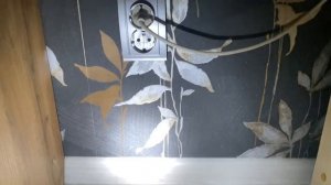 Демострация фонарика на телефоне Fontel FP100