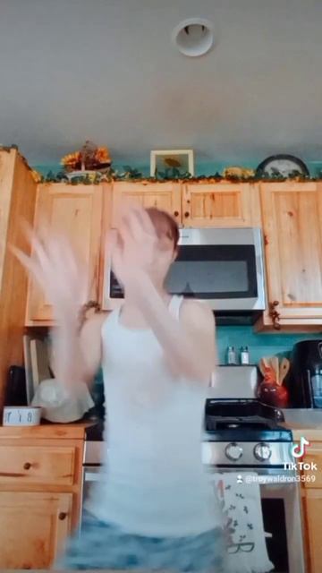 uptown funk Alvin and the chipmunks cover song! смотреть онлайн