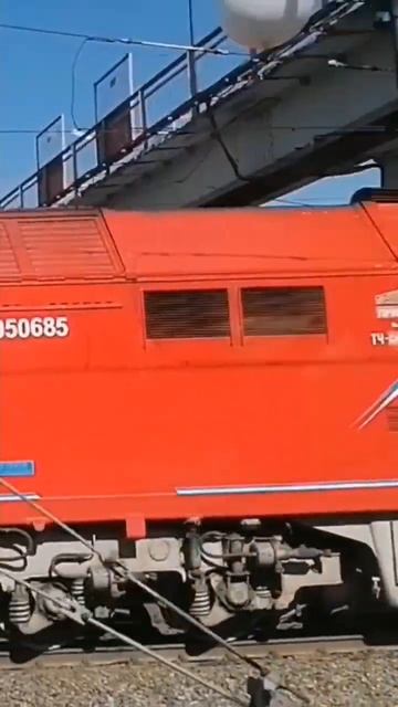 Локомотив ТЭП-70#поезд#поезда#жд#локомотив#ржд#состав#вагон#вагоны смотреть онлайн