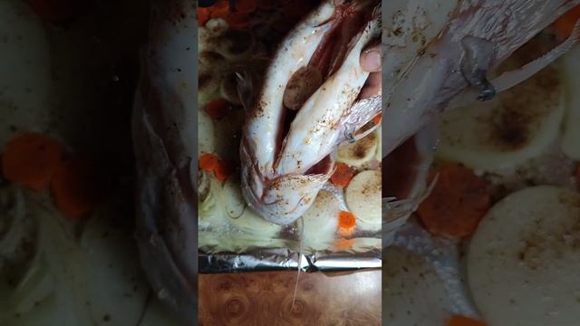 риба: Сом запечений в Духовці з Овочами