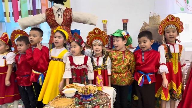 Старшая-подготовительная группа "Солнышко" песня С. Насауленко «Весной»