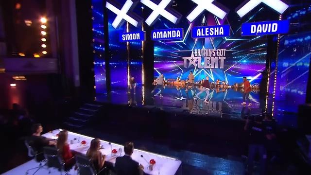 All Ant & Dec GOLDEN BUZZER Auditions On Britain's Got Talent! | Got Talent Global смотреть онлайн