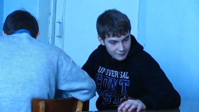 Жалкие людишки смотреть онлайн