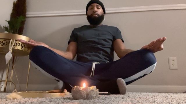 Meditation guide for beginners using Gyna mudra ⚛️♾ смотреть онлайн