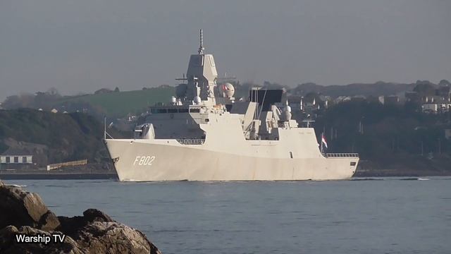 ROYAL NETHERLANDS NAVY FRIGATE HNLMS DE ZEVEN PROVINCIEN F802 ENTERS DEVONPORT NAVAL BASE 2-12-22 смотреть онлайн