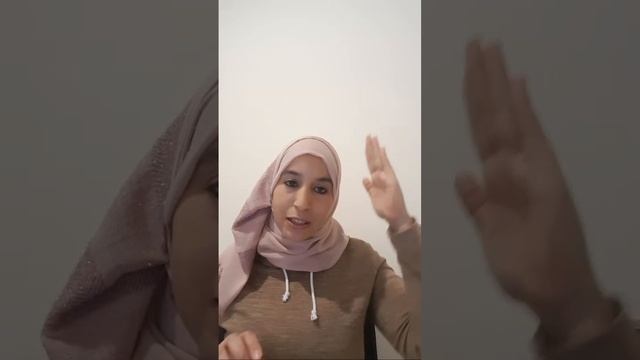 Impariamo Insieme, Quinta Lezione متى نستعمل avere و متى نستعمل essere? смотреть онлайн