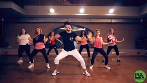 Hola Señorita - Maître Gims Ft. Maluma by Lessier Herrera Zumba