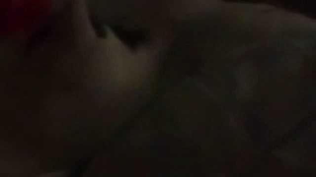 Когда кот, играет. Со мной, в кошки. Мышки, кстати он. Похож, на Мурку!!!:))) Правда мило, смешно?!