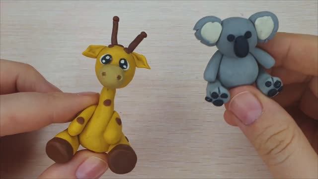 Изучаем животных играя! Поделки из пластилина животных - Жирафа и Коалы
