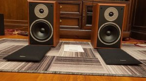 Magnat Monitor Supreme 200