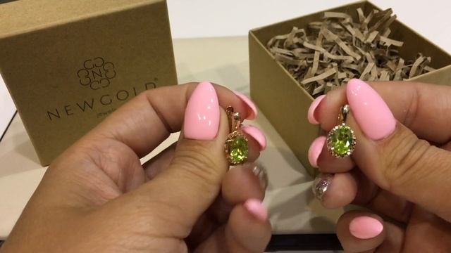 Серьги 094371 из красного золота 585 пробы с хризолитами смотреть онлайн