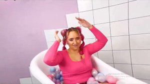 Ульяна Столярова - Няшки (КЛИП)