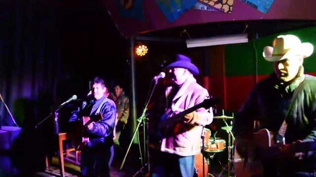 "SAMUEL PADILLA Y SUS SIERRA BLANCA" смотреть онлайн