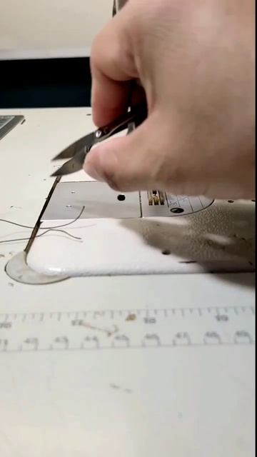 always keep your piece close. #leathergoods #handmade #smallbusiness #menswallet #madeinamerica смотреть онлайн