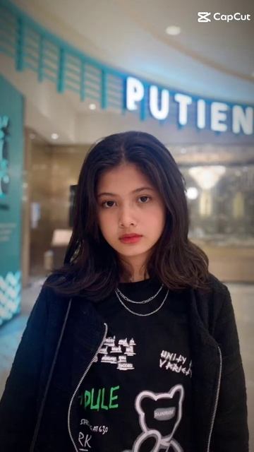 Maaf kalau ada Freya🌷#Shorts#subscribe#bismillahramai#Like#Magic#jkt48#Foto Random смотреть онлайн