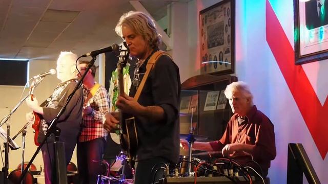 crocodile rock band at fremantle western australia vid 8 смотреть онлайн