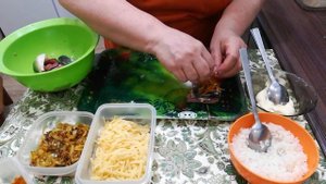 РЫБА С РИСОМ И СЫРОМ ЗАПЕЧЕННАЯ В ДУХОВКЕ!