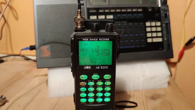 Широкополосный сканирующий приемник AOR AR 8200. Любительский диапазон 80 метров. Что слышно вечеро смотреть онлайн