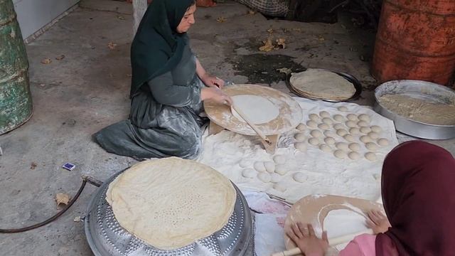 The arrival of the police and the convincing evidence of the grandfather... смотреть онлайн