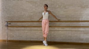 Choreographic warm up / Mari Kruchkova