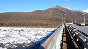 Усть Нера  Ледоход водоворот  автор   Вера Алексеева, Усть Нера