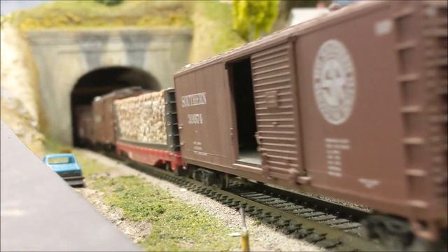 Broadway Limited: Southern 4501 USRA Light Mikado w/ TCS WOW Steam! смотреть онлайн