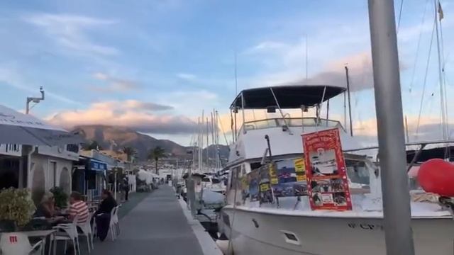 Порт Фуэнхирола Коста дель Соль Испания смотреть онлайн