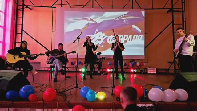 В Днепрорудненском индустриальном колледже состоялся праздничный концерт, ко дню защитника Отечества смотреть онлайн