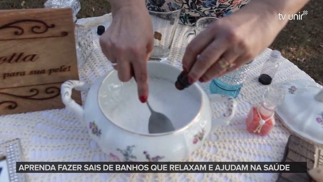 Aprenda a fazer sais de banhos que relaxam e ajudam na saúde смотреть онлайн