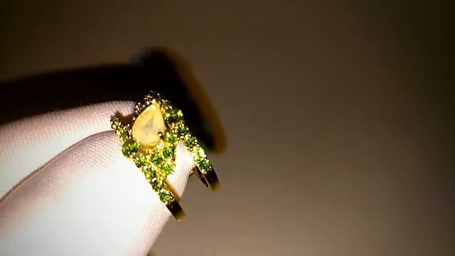 Серебряное Кольцо с Огненным Опалом и Хромдиопсидом